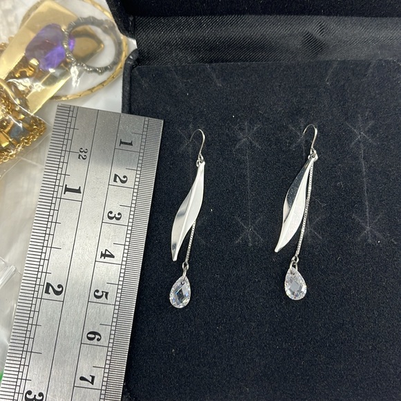 Vintage Diamonique 14K White Gold Dangle Earrings - Picture 4 of 5